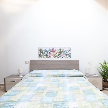 Casa Antonella Al Centro Di Cabras 아파트 외부 사진